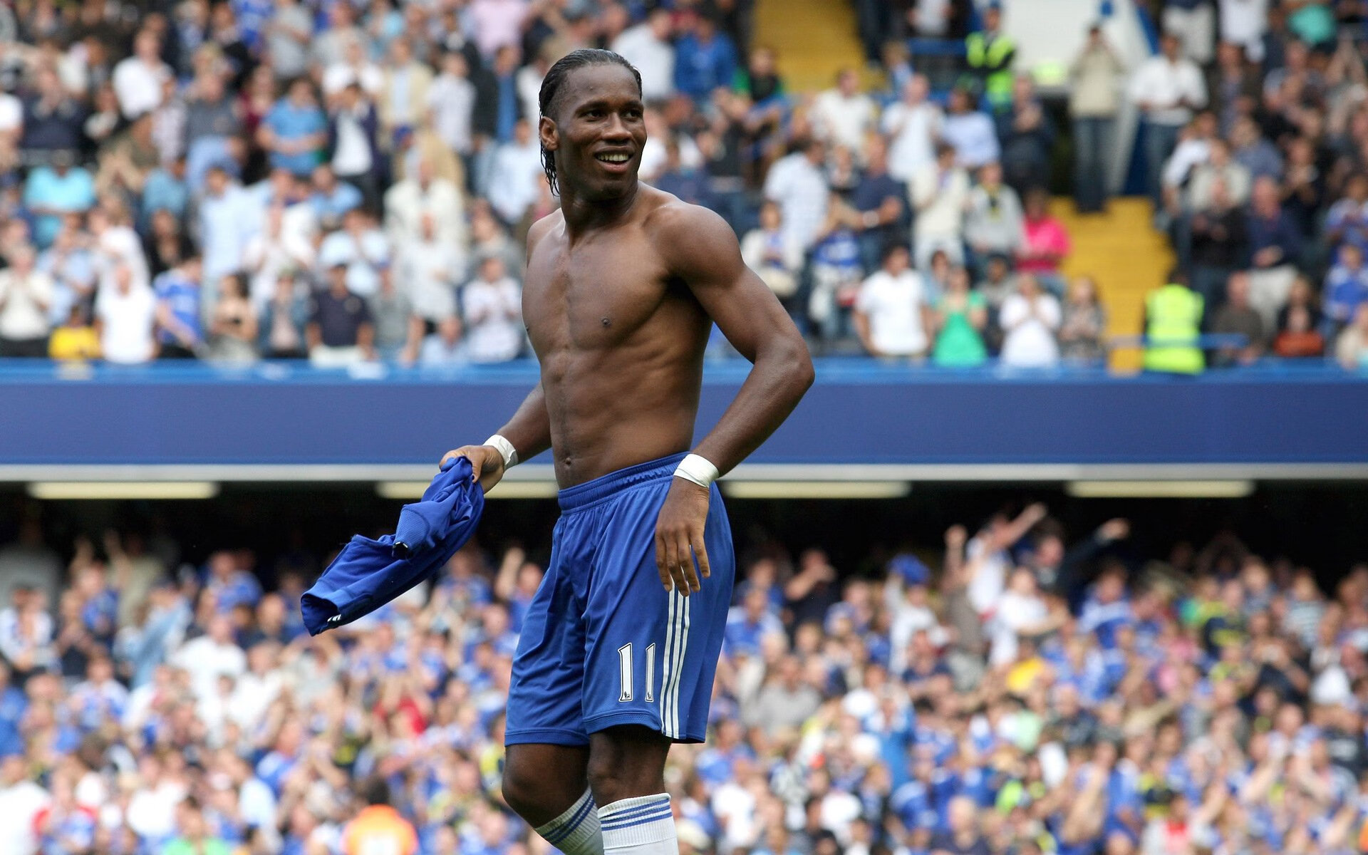 弱队在比赛中力挽狂澜，摘得一场胜利，弱队和强队之间的比赛,结果往往不言而喻